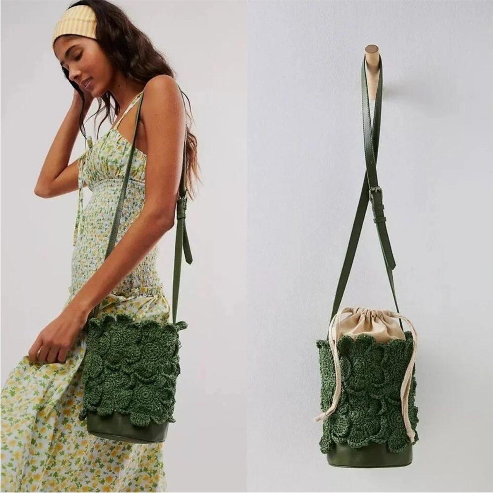NWOT Free People Best In Show Crochet Bucket Bag in Hunter Green - Picture 5 of 7